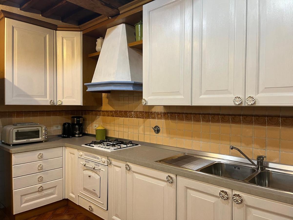 Il Fiorino Di Badia Apartment Badia A Passigano Luaran gambar