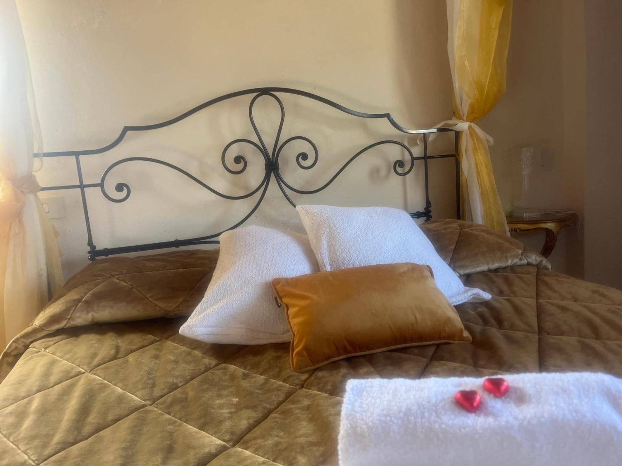 Il Fiorino Di Badia Apartment Badia A Passigano Luaran gambar