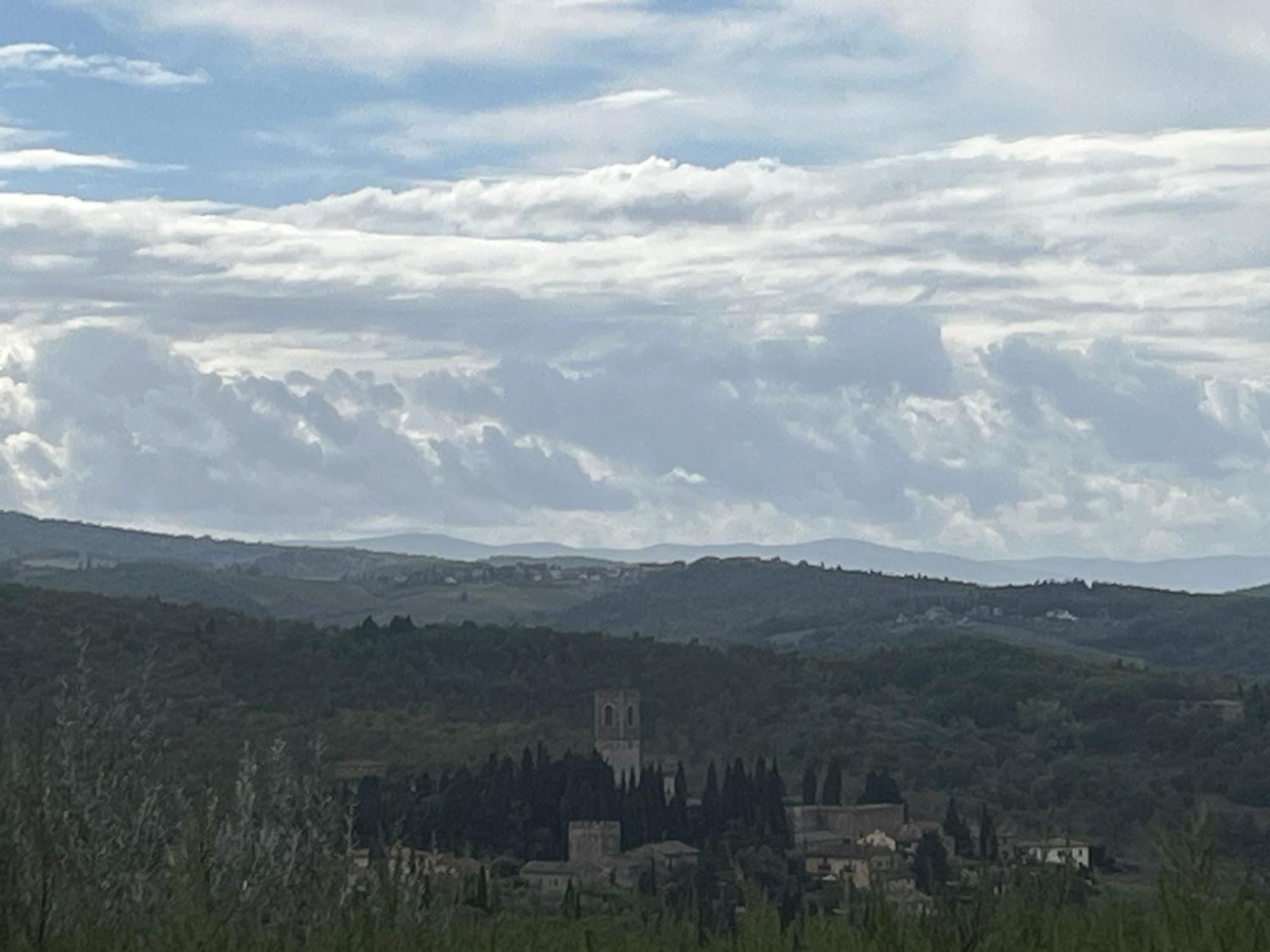 Il Fiorino Di Badia Apartment Badia A Passigano Luaran gambar