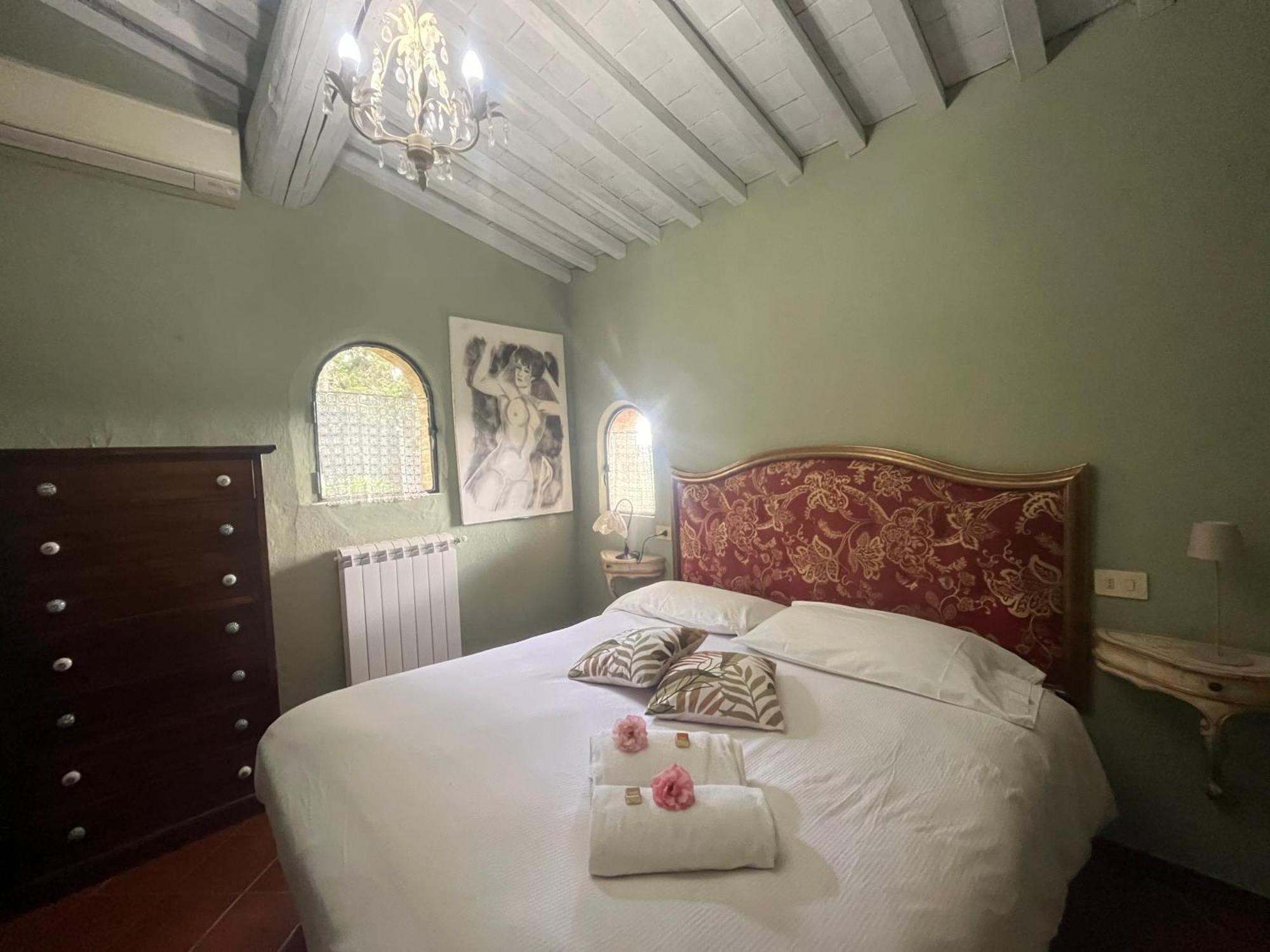 Il Fiorino Di Badia Apartment Badia A Passigano Luaran gambar